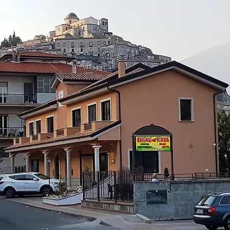 Affittacamere Lo Scorcio Πανσιόν