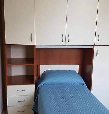 Πανσιόν Affittacamere Lo Scorcio *
